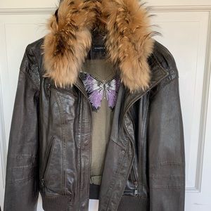 Leather bomber jacket, removable fur collar